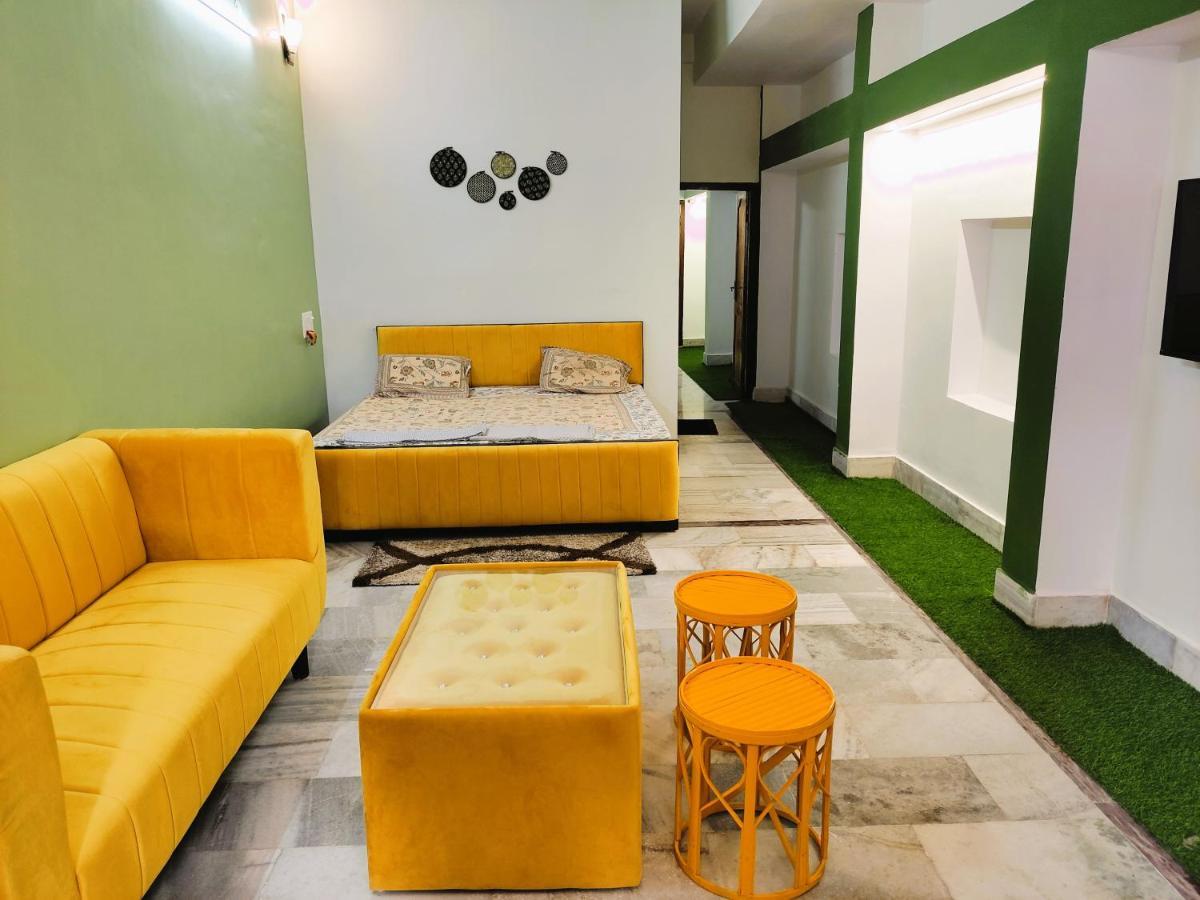 Yellow Homestay - Modern 2Bhk Ac Stay Jabalpur Eksteriør bilde