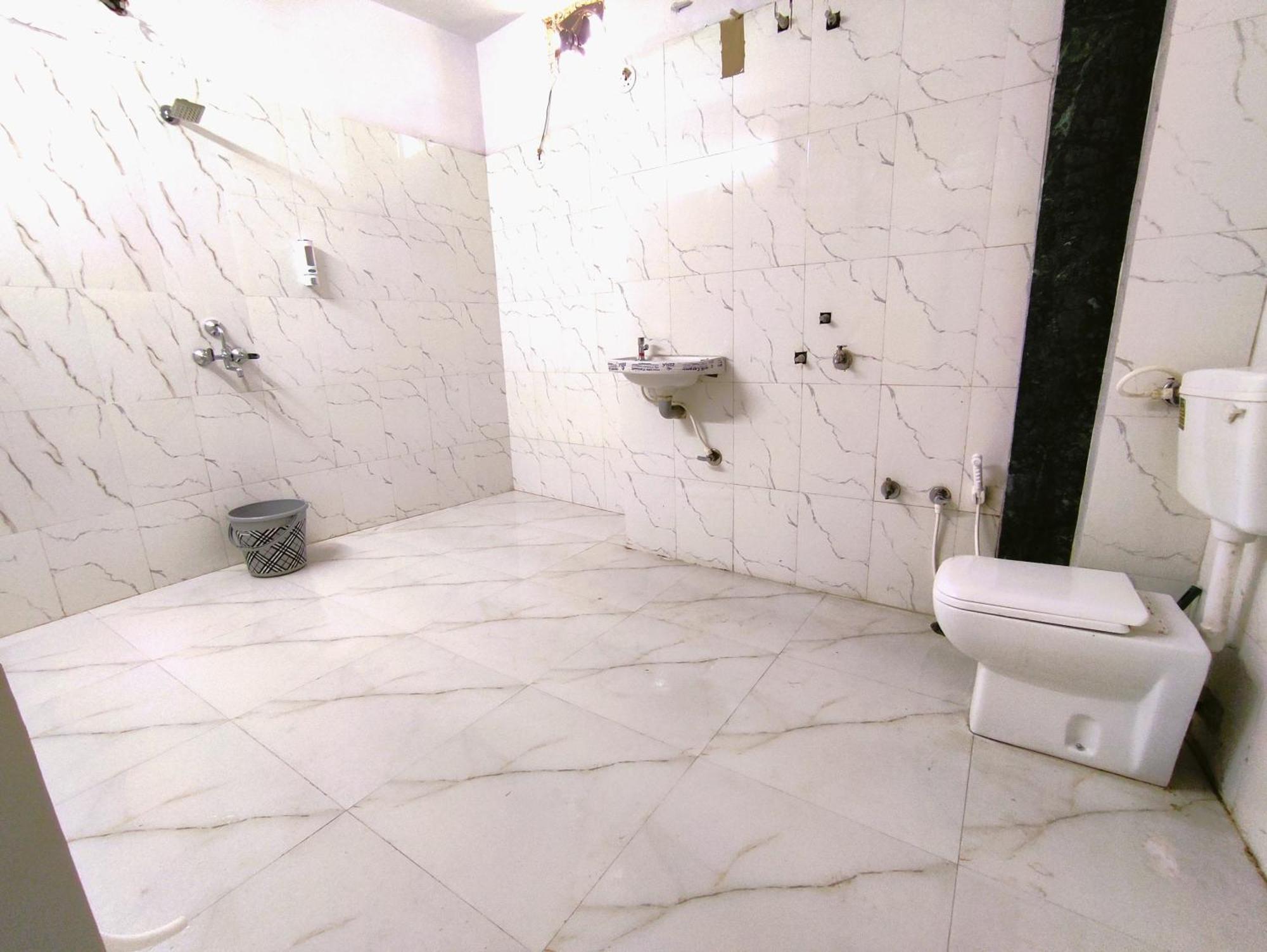 Yellow Homestay - Modern 2Bhk Ac Stay Jabalpur Eksteriør bilde